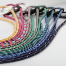 Załaduj obraz do przeglądarki galerii, Sznurek do okularów Necks